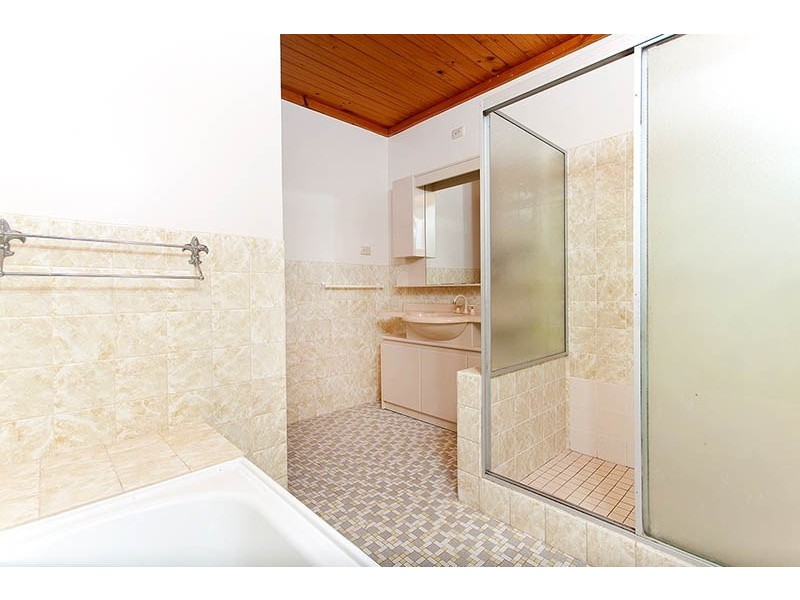 126 Thurlgona Road, Engadine NSW 2233