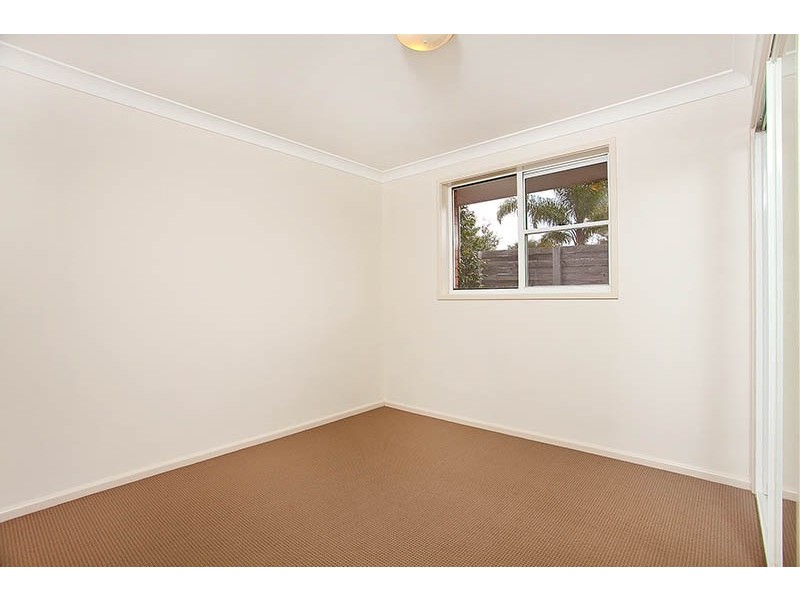 2/30 Grevillea Grove, Heathcote NSW 2233