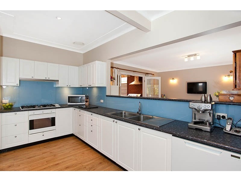 16 Edgecliff Place, Engadine NSW 2233