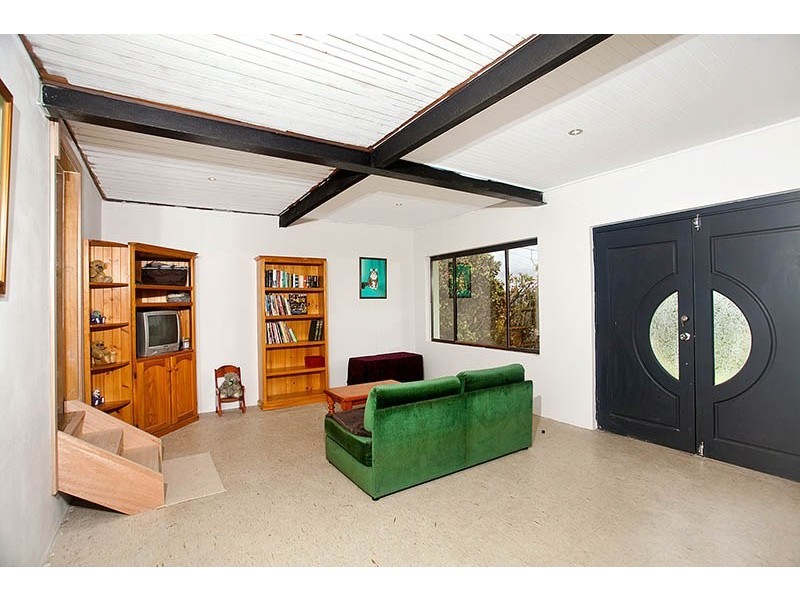 16 Berrima Street, Heathcote NSW 2233