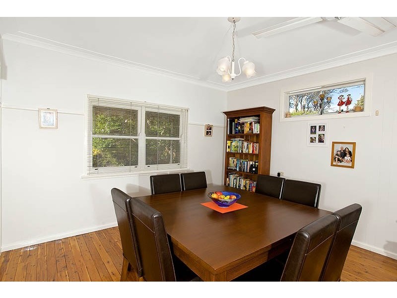 2 Blacket Street, Heathcote NSW 2233