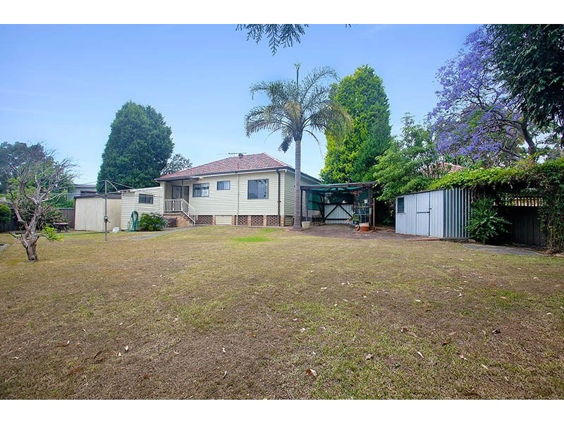 17 Wallawa Avenue, Engadine NSW 2233