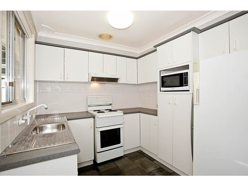 12 Dorset Road, Heathcote NSW 2233