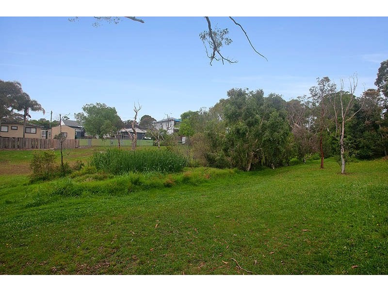 42 Forbes Crescent, Engadine NSW 2233