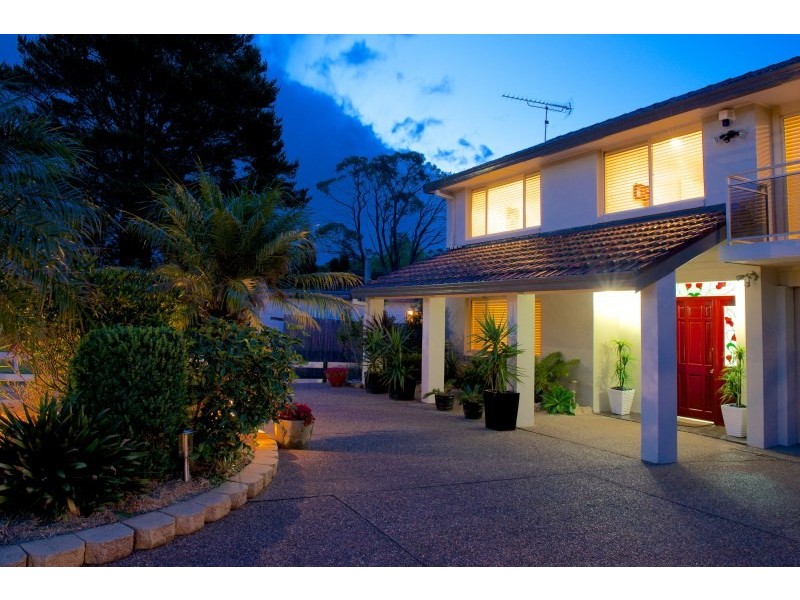 9 Parklands Avenue, Heathcote NSW 2233