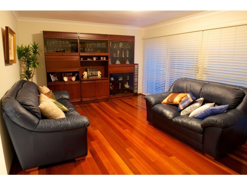 9 Parklands Avenue, Heathcote NSW 2233