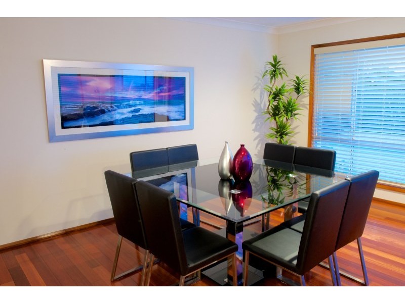 9 Parklands Avenue, Heathcote NSW 2233