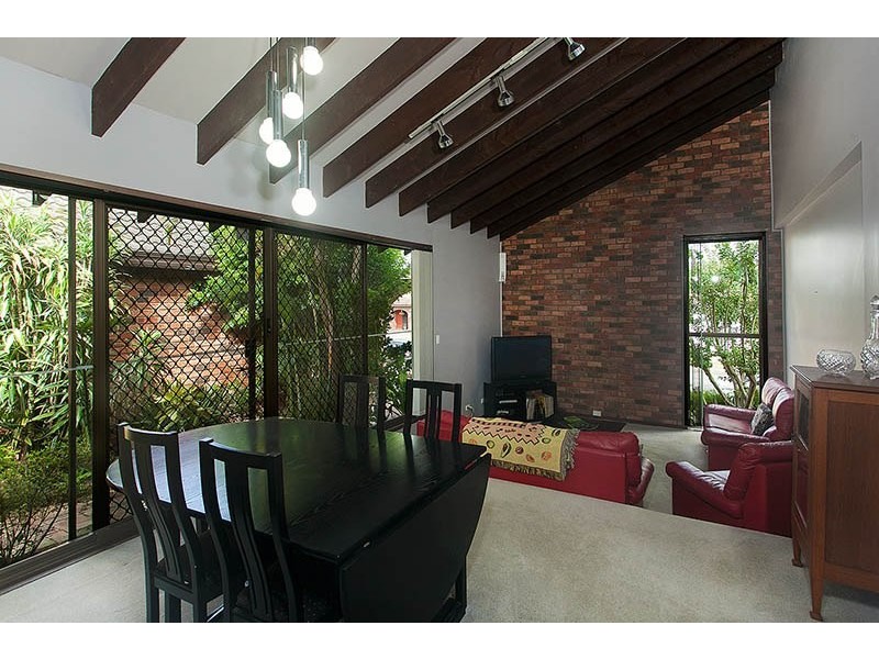 11 Valley View Crescent, Engadine NSW 2233