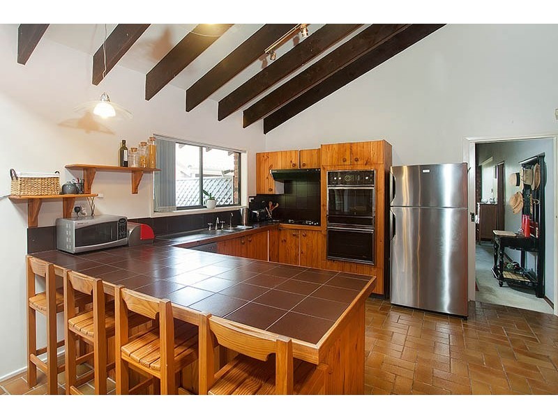 11 Valley View Crescent, Engadine NSW 2233
