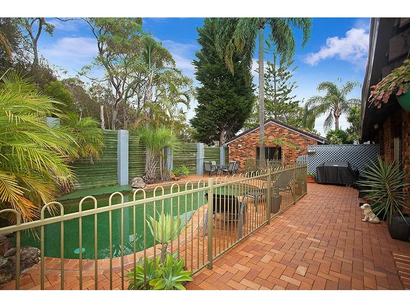 11 Valley View Crescent, Engadine NSW 2233