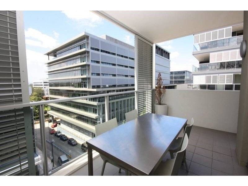 76 Rider Boulevard, Rhodes NSW 2138