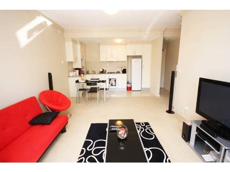 2 Tavistock Road, Homebush West NSW 2140
