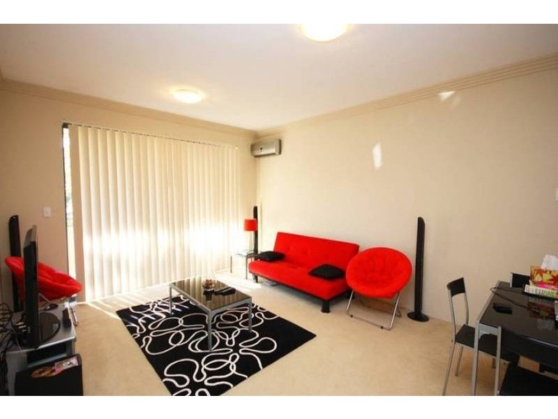 2 Tavistock Road, Homebush West NSW 2140