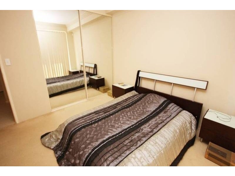 2 Tavistock Road, Homebush West NSW 2140