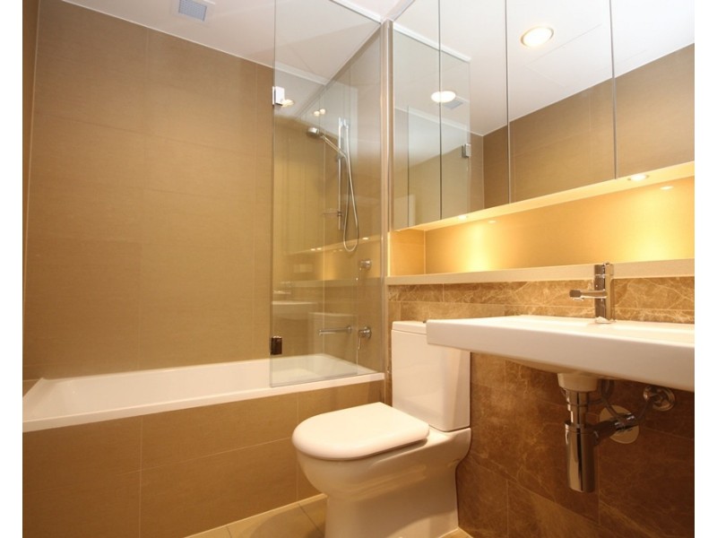 2 Timbrol Avenue, Rhodes NSW 2138