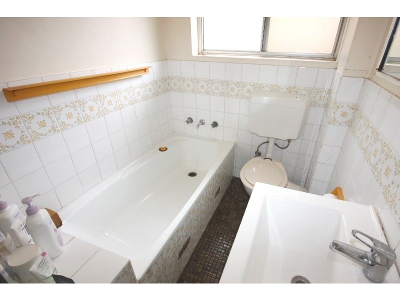 8/15 Manchester Street, Merrylands NSW 2160