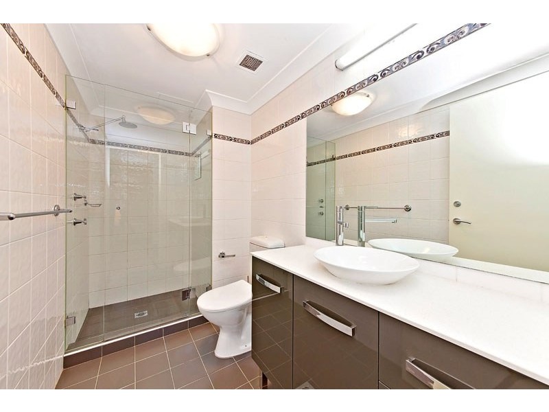 1/3 Bradley Place, Liberty Grove NSW 2138