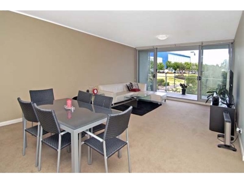 203/2 Shoreline Drive, Rhodes NSW 2138