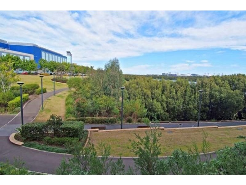 203/2 Shoreline Drive, Rhodes NSW 2138