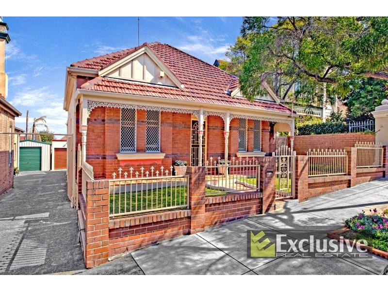 112 Newington Road, Petersham NSW 2049