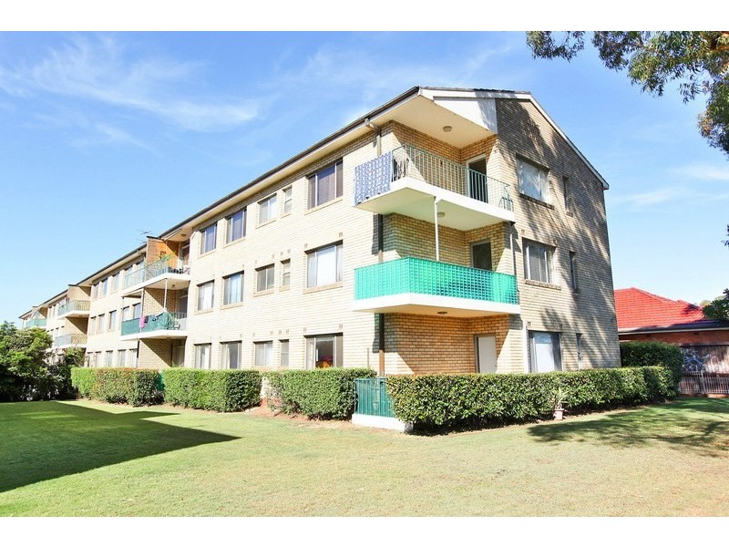 27/107 Concord Road, Concord NSW 2137