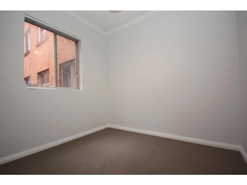 4/18-19 Bank Street, Meadowbank NSW 2114