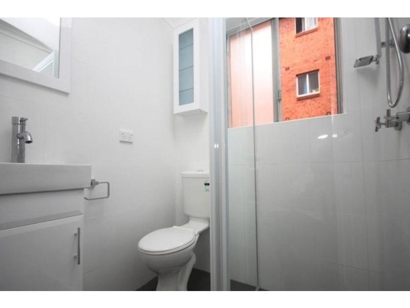 4/18-19 Bank Street, Meadowbank NSW 2114