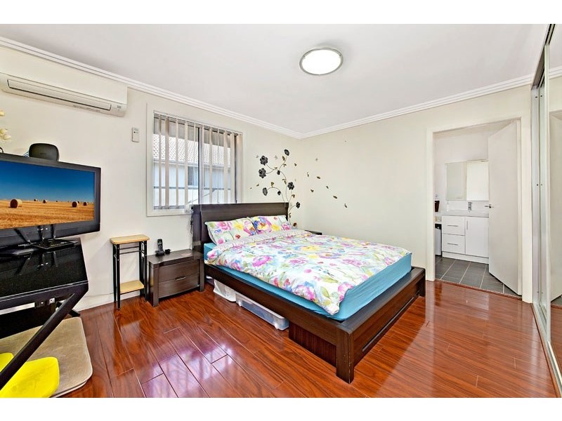 49/100 Kenyons Road, Merrylands West NSW 2160