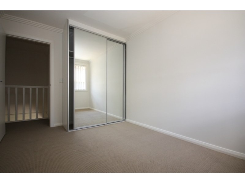 32/100 Kenyons Road, Merrylands NSW 2160