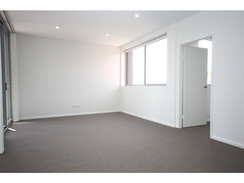 37 Campbell Street, Parramatta NSW 2150