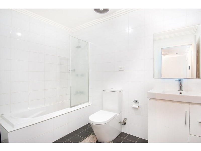 25/100 Kenyons Road, Merrylands NSW 2160