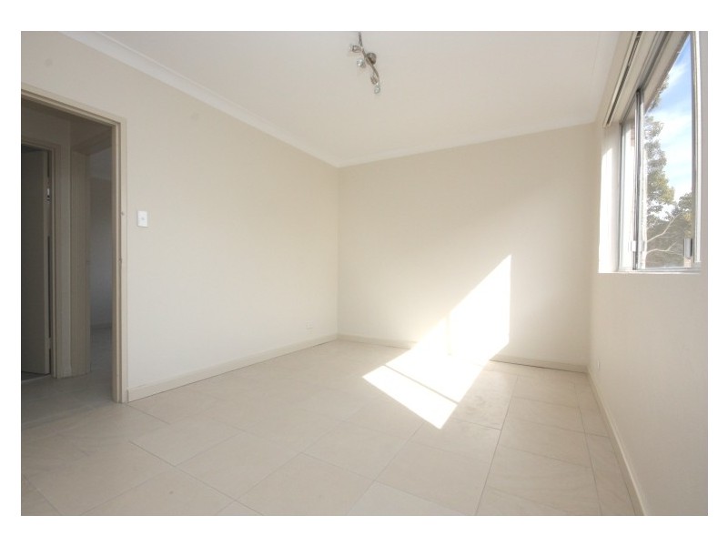 2/75 Denman Avenue, Wiley Park NSW 2195