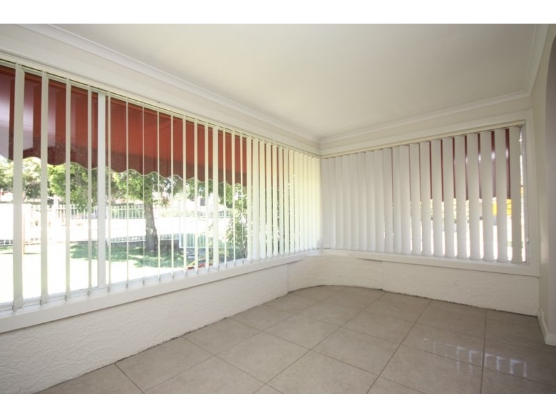 21 Moorfields Road, Kingsgrove NSW 2208