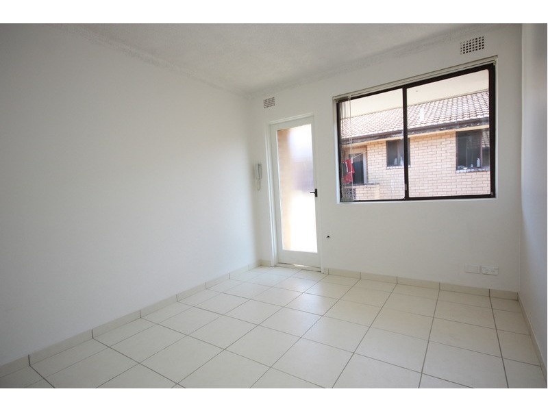 12/75 Harris Street, Fairfield NSW 2165