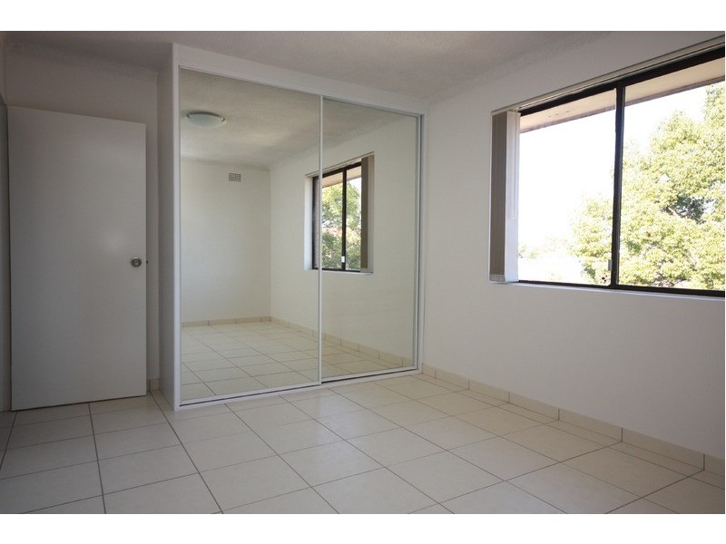 12/75 Harris Street, Fairfield NSW 2165