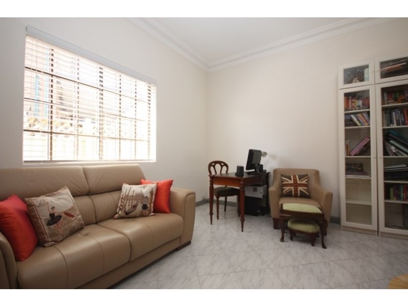 18 Great North Road, Five Dock NSW 2046