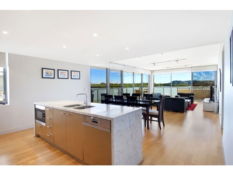 17 Jean Wailes Avenue, Rhodes NSW 2138
