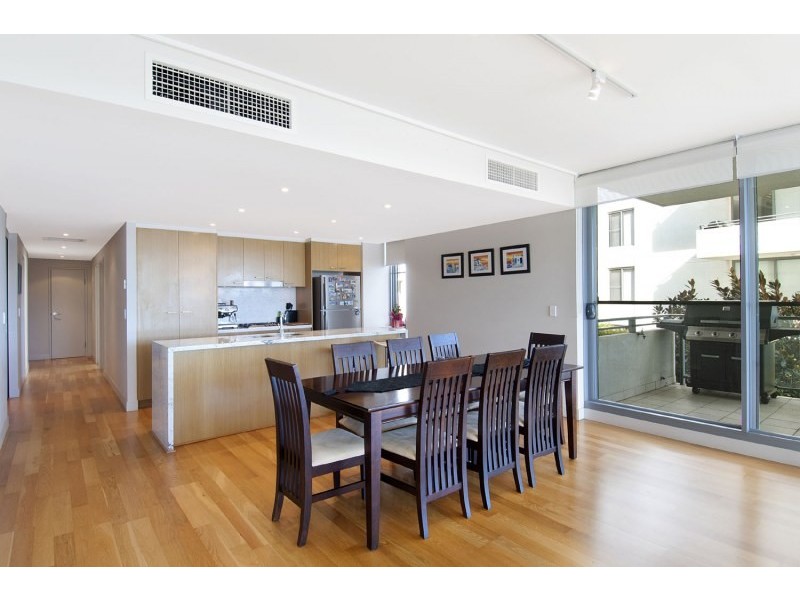 17 Jean Wailes Avenue, Rhodes NSW 2138