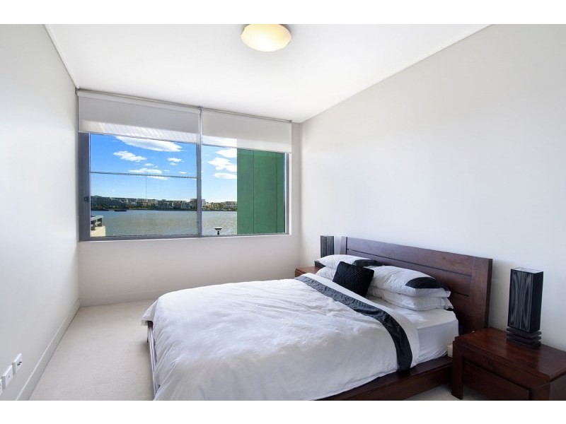 17 Jean Wailes Avenue, Rhodes NSW 2138