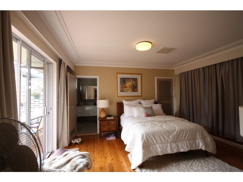 11 Tallgums Avenue, West Pennant Hills NSW 2125