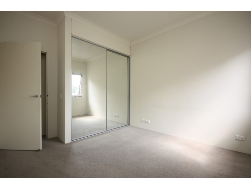 31/37-43 Eastbourne Road, Homebush West NSW 2140