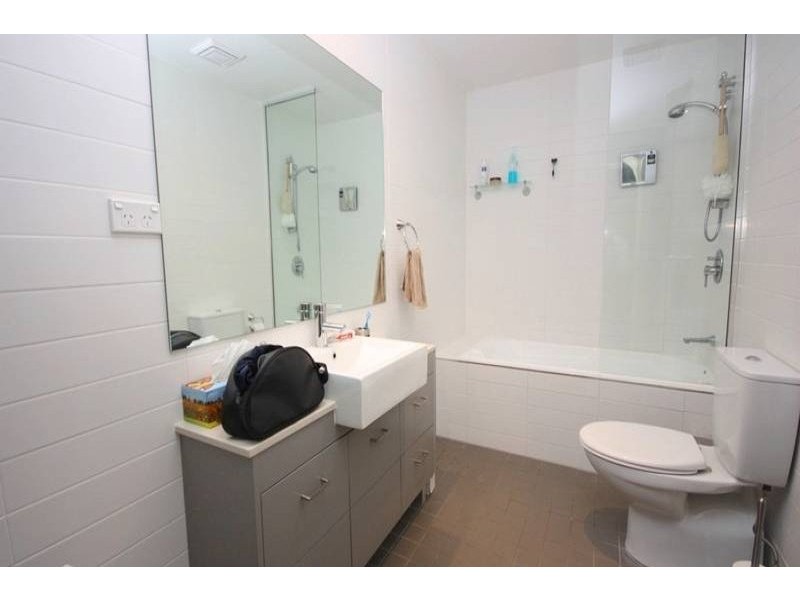 37 Amalfi Drive, Wentworth Point NSW 2127