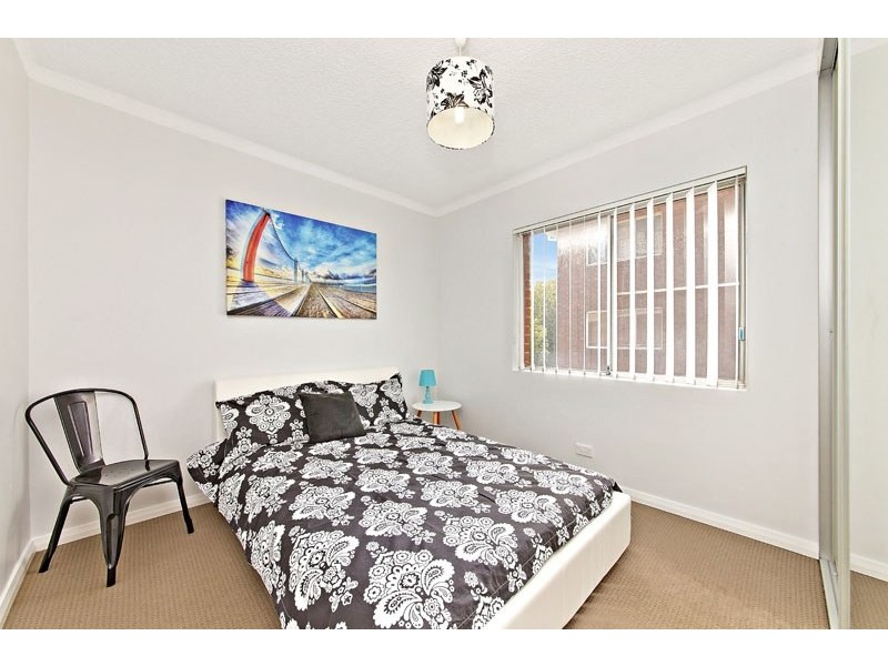 4/18-19 Bank Street, Meadowbank NSW 2114