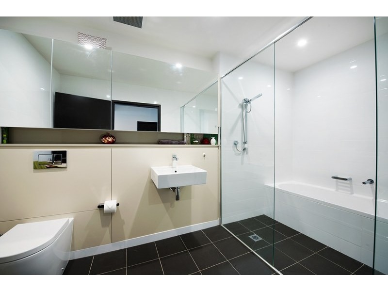 C605/8 Nuvolari Place, Wentworth Point NSW 2127