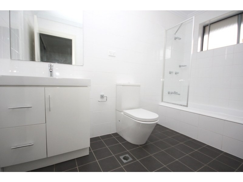 22/100 Kenyons Road, Merrylands NSW 2160