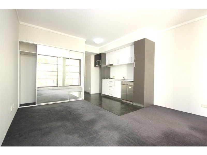 138 Carillon Avenue, Newtown NSW 2042