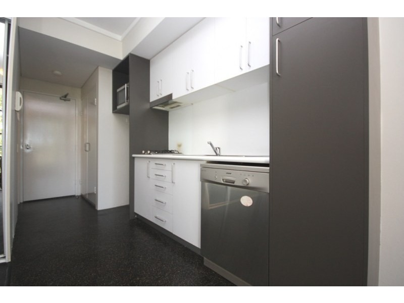 138 Carillon Avenue, Newtown NSW 2042