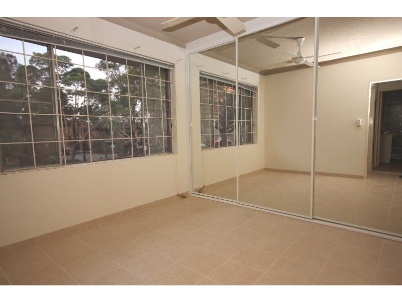 2/2 Exeter Road, Homebush West NSW 2140