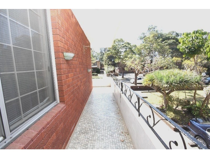 2/2 Exeter Road, Homebush West NSW 2140