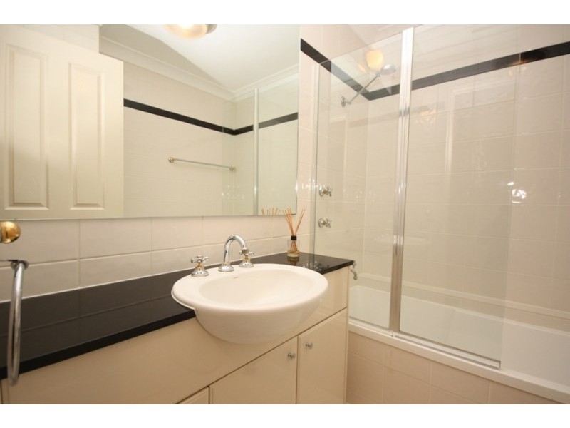 6 Frazier Close, Liberty Grove NSW 2138